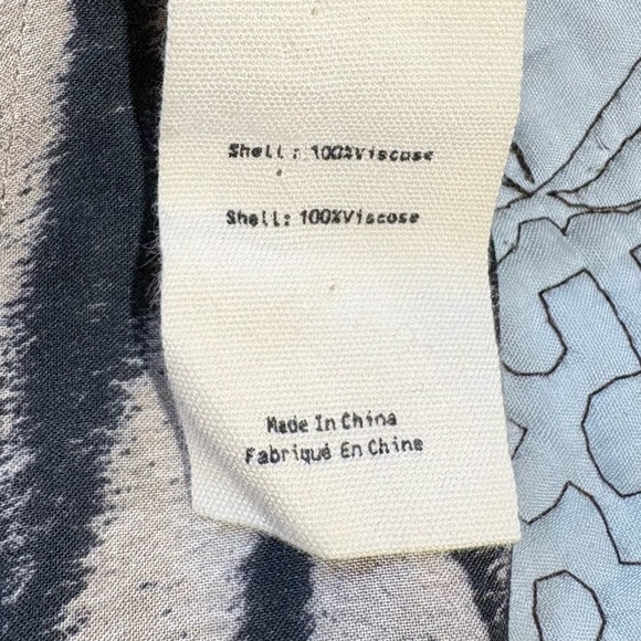 L'AGENCE Holly Tiger Print Button Down Shirt in Coconut Husk Sz Small🧡 - Picture 10 of 12